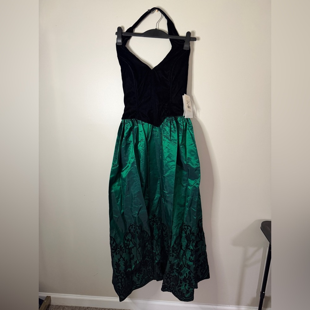 Jessica McClintock Womens Maxi Gown Dress Black Green Size 8 NWT Velvet Goth